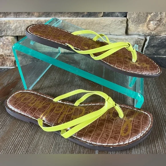 Sam Edelman Flip Flops Lime Green - Picture 2 of 10